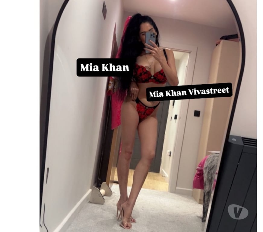 MIA KHAN LEEDS IN CALLS 07395641919
