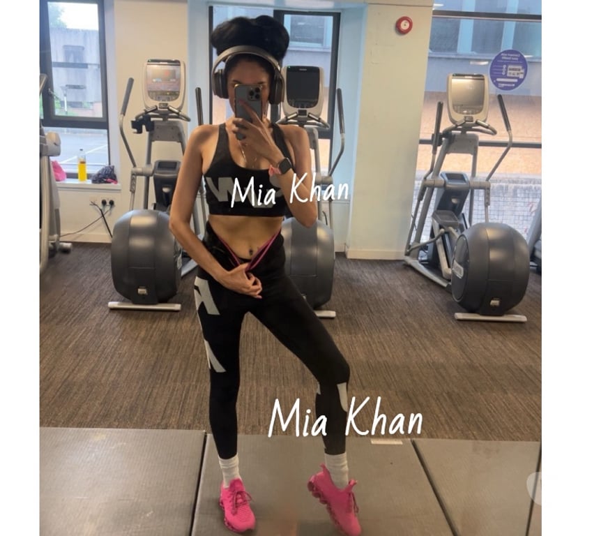 MIA KHAN LEEDS IN CALLS 07395641919