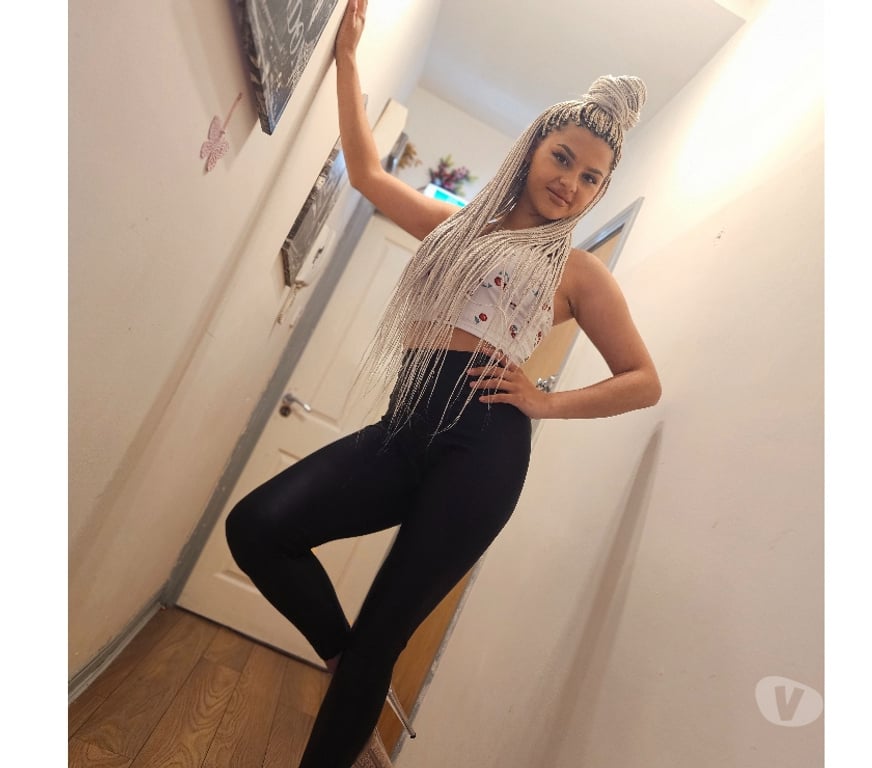 💜Selena party🥰 Girl reall pic💜