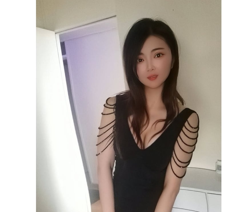 💖Stunning Asian💖