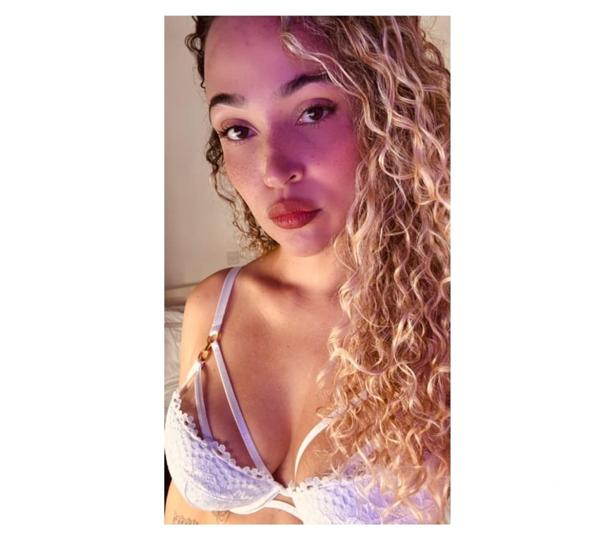 SARA NEW IN HENDON 👅💦